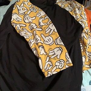 Lularoe 3 x Randy euc Mickey hands